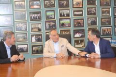 Çatalca Delta Ofis İcra Kurulu Başkanı Adem Yılmaz'ı ziyaret ettik. Ekonomi ve siyasi gündemi konuştuk.