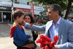 Bakırköy sevgi yürüyüşümüzde bizi bağrına basan tüm hemşehrilerime teşekkür ediyorum.TEŞEKKÜRLER BAKIRKÖY